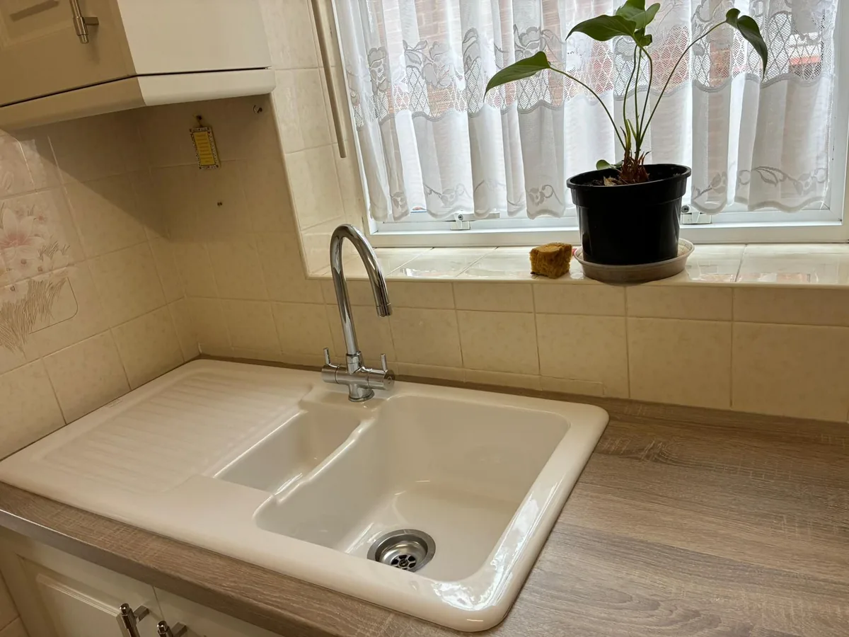 A kitchen sink after cleaning