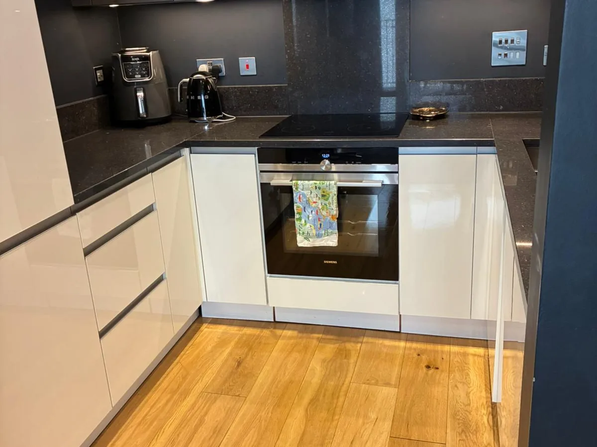 Office & commercial cleaning